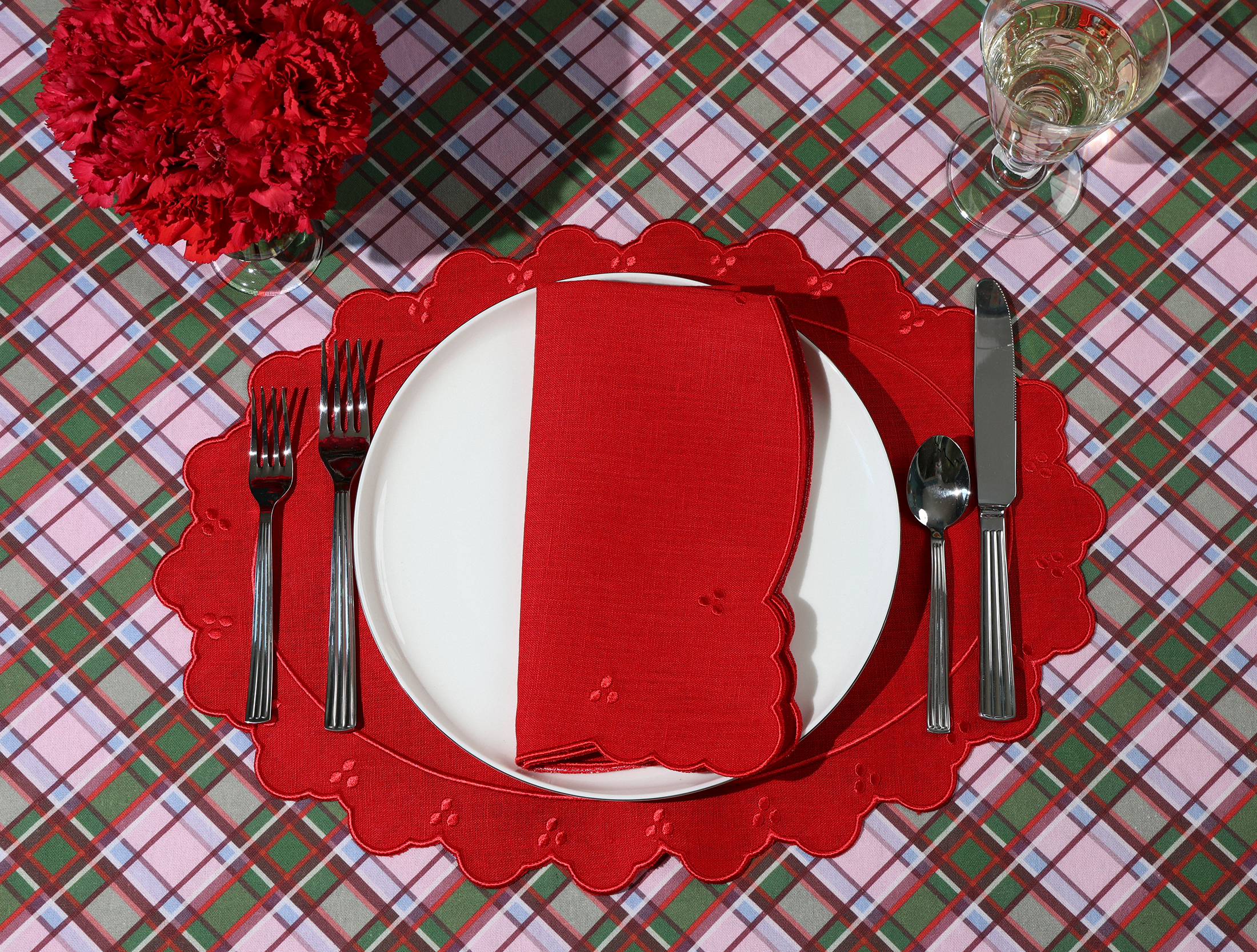 House of Gleason - Wholesale Tablecloth - Holiday Plaid Print Cotton Tablecloth 60" x 90"1