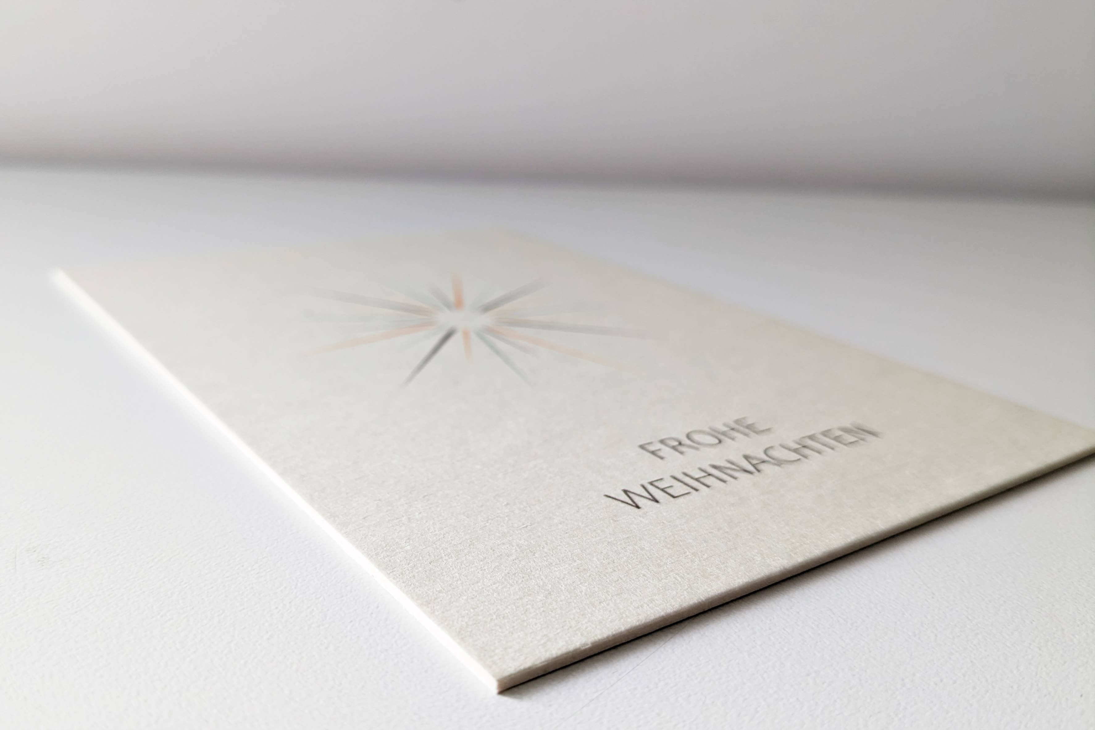 gute.attribute - Vente Cartes de Noël - Joyeux Noël design rétro étoile sur carton de pâte à bois1