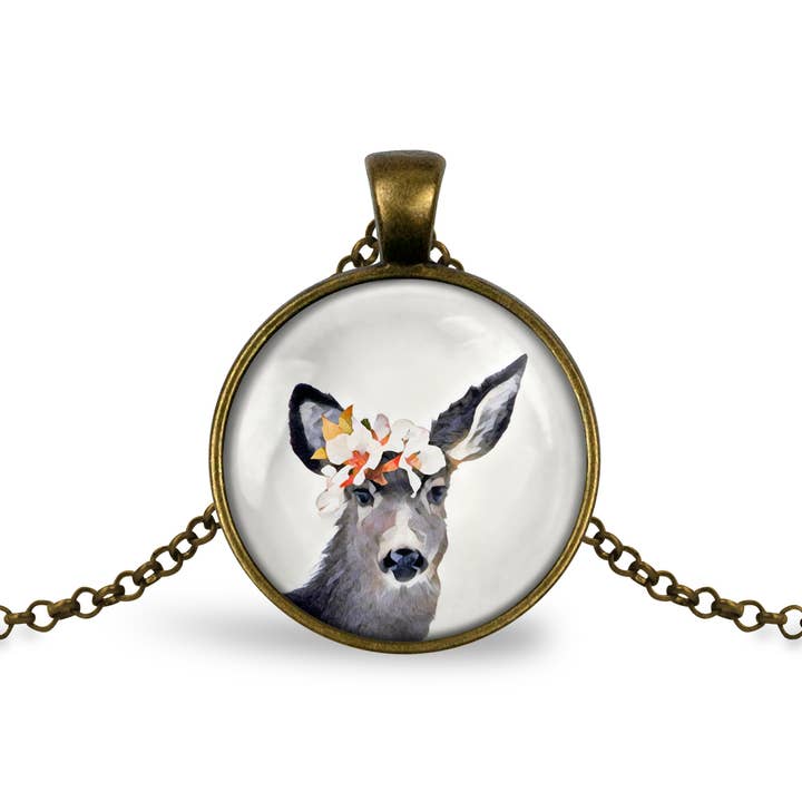 Collier à pendentif cerf pour la vente par Whimsy Spirit Shop