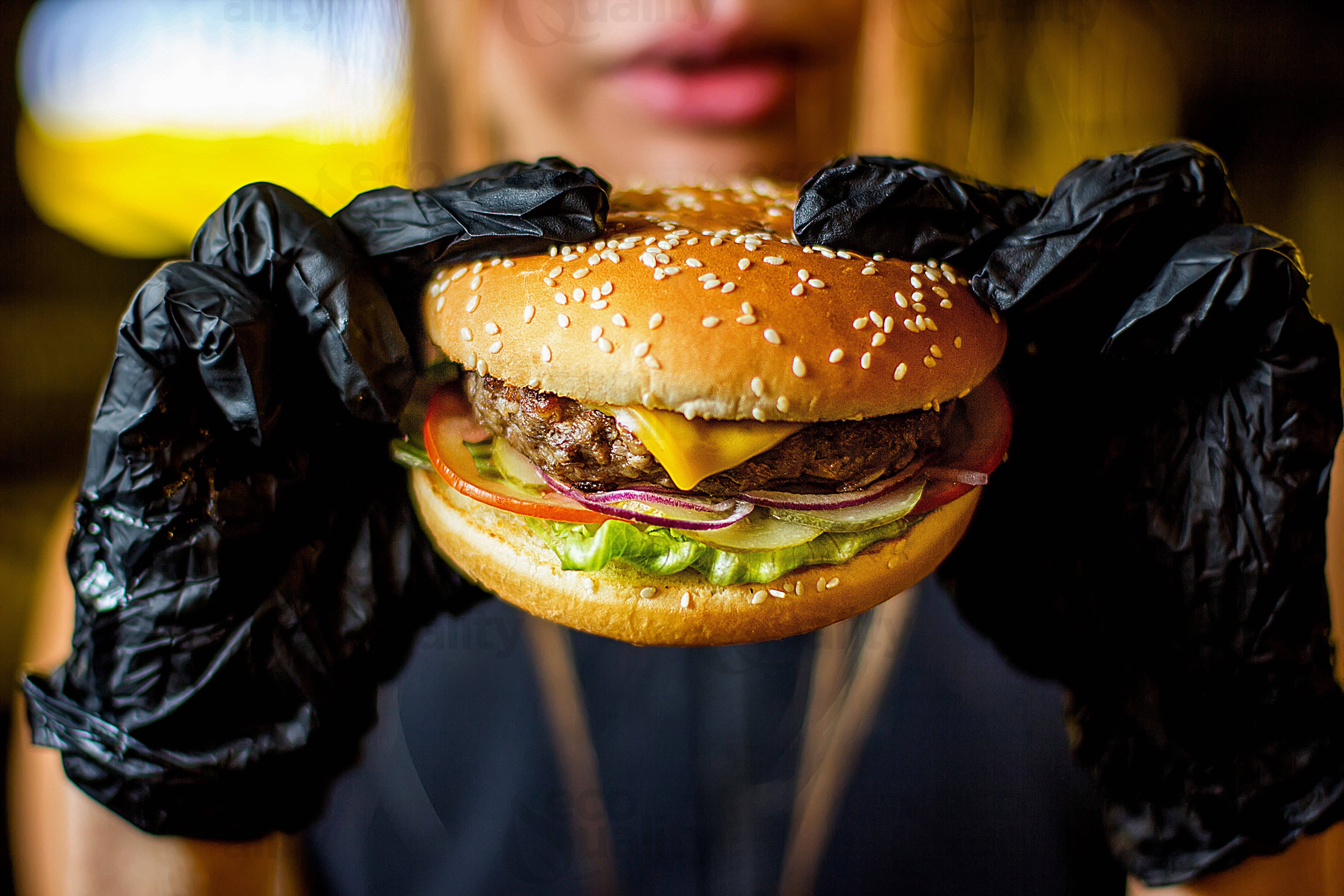 EcoQuality - Wholesale Cleaning Gloves - X Large Black Nitrile Exam Gloves, Disposable, Latex Rubber5