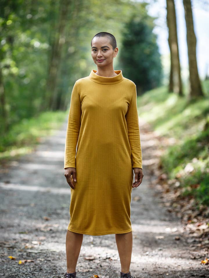 MOSTERD MIDI-JURK MET KRAGEN voor wholesale door Maider Alzaga