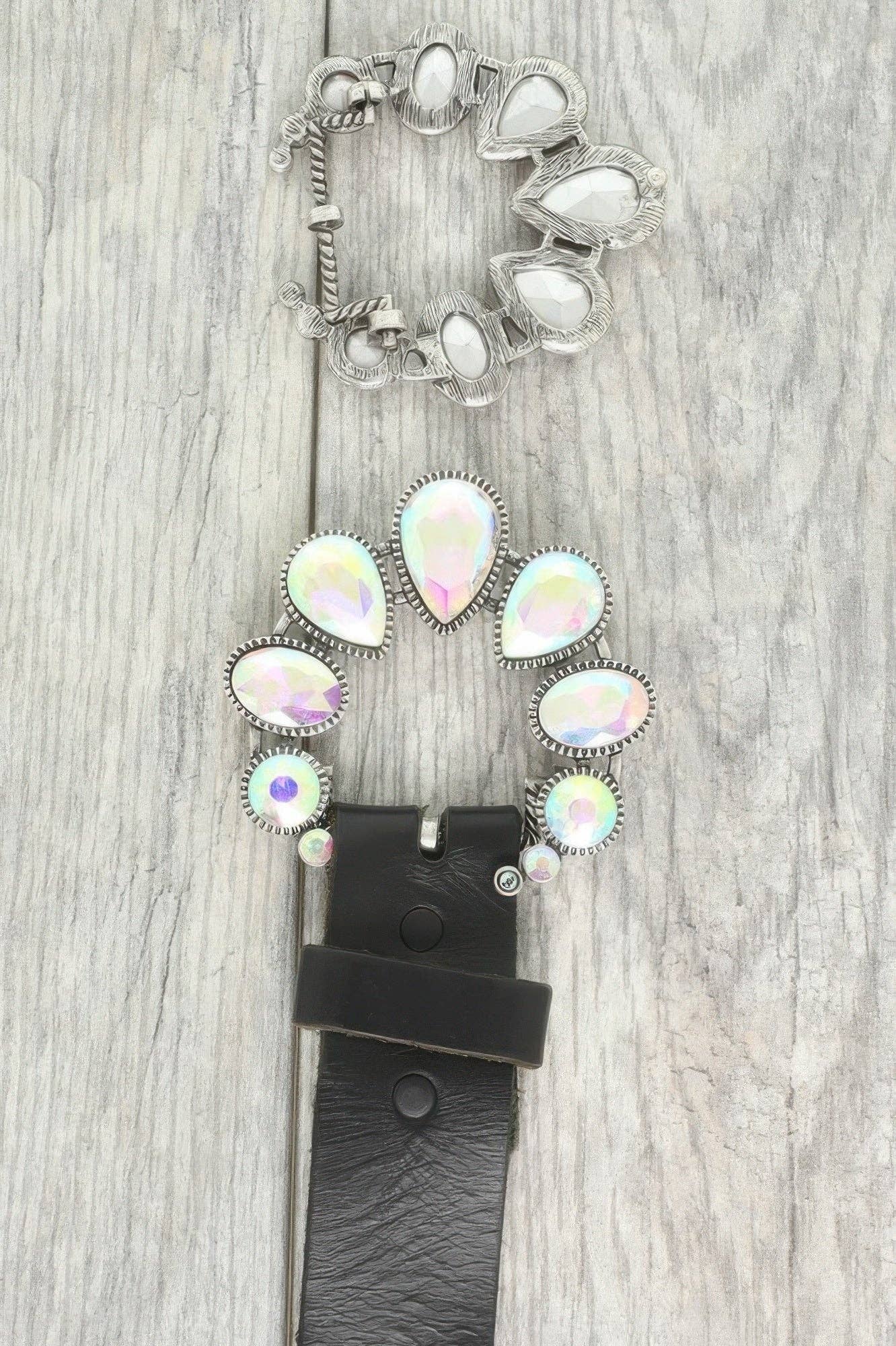 CC Wholesale Clothing – wholesale Belt buckle – Women’s – Western Jeweled Squash Blossom Belt Buckle0