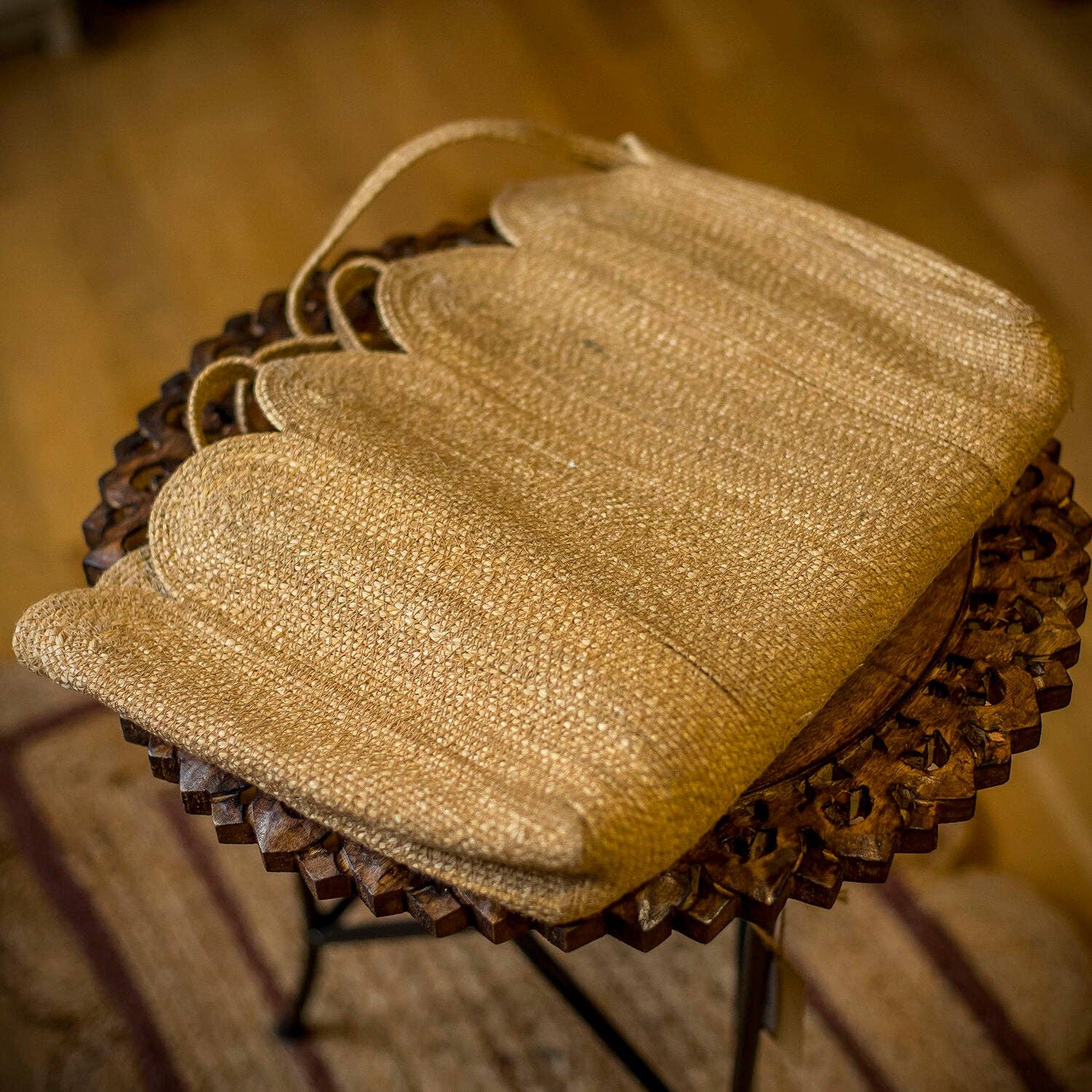 Moult - Wholesale Tote bag – Women's - Scallop Top Natural Jute Bag2