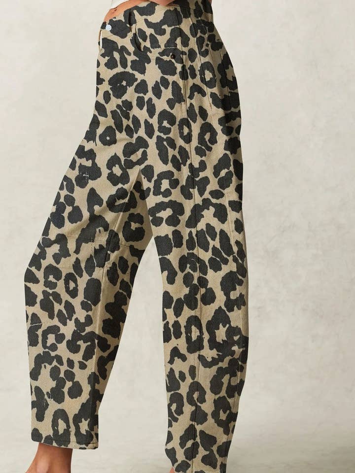 Rosa Clothing - Wholesale Jeans - Women's - Stylish Leopard Print Wide-Leg Jeans1