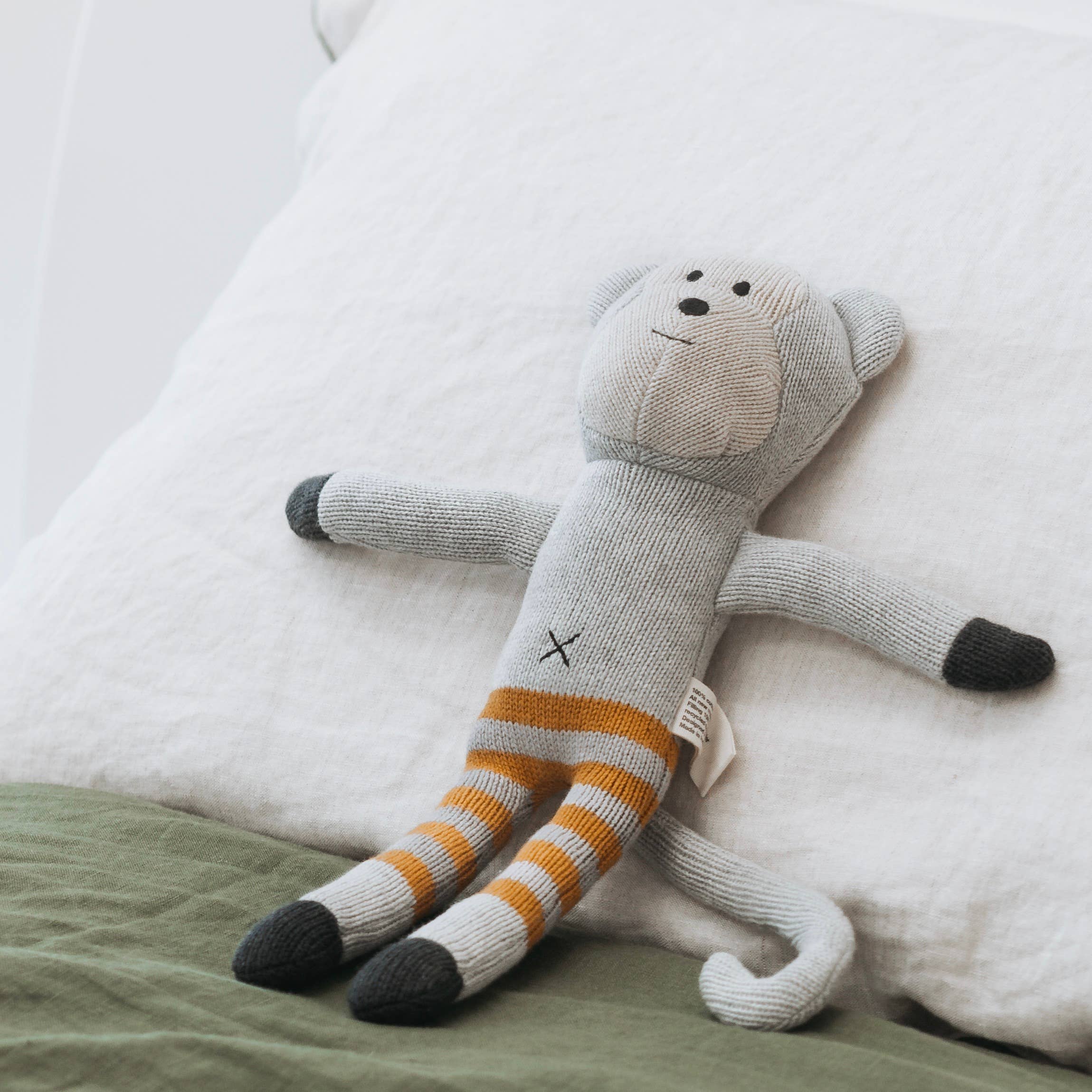 and the little dog laughed - Vendita all'ingrosso Peluche - Bambini e neonati - Sam Scimmia | peluche0