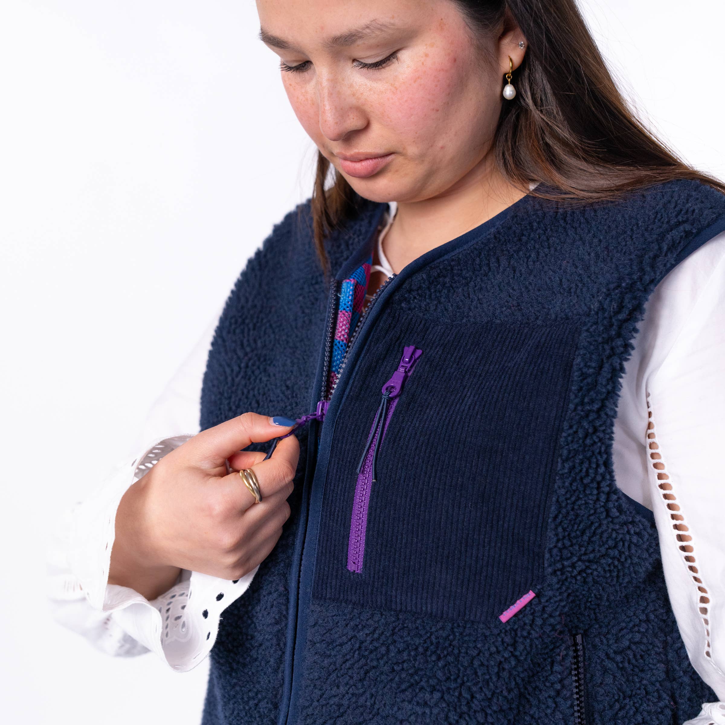 BILLYBELT - Wholesale Outerwear Vest - Women's - Women's sleeveless zip-up sherpa vest Navy2