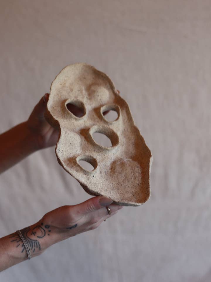 10" Gathered Earth Sculptural Schale für den Großhandel von Of The Earth