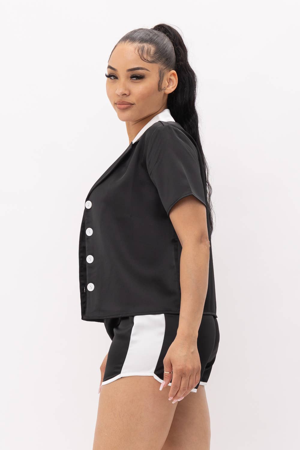 Julia by LoveJ – wholesale Set med topp och shorts – Dam – Button Down kontrast topp och främre Rock & Roll Shorts Set24