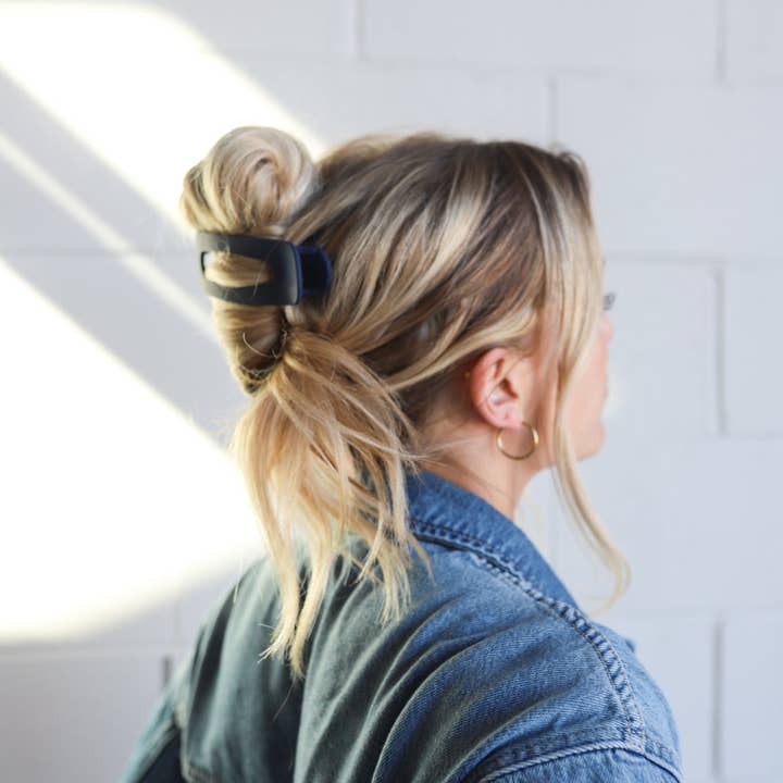 KAXI - Wholesale Hair Clip - Women's - OVERSIZED LAY DOWN CLAWS ( 33 COLORS )69