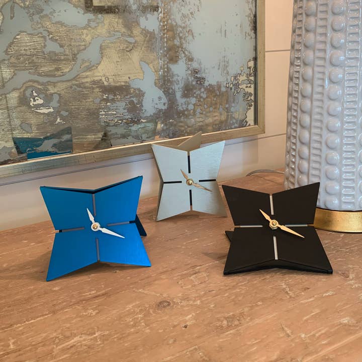 TedStuff - Wholesale Wall Clock - The StarFish Clock