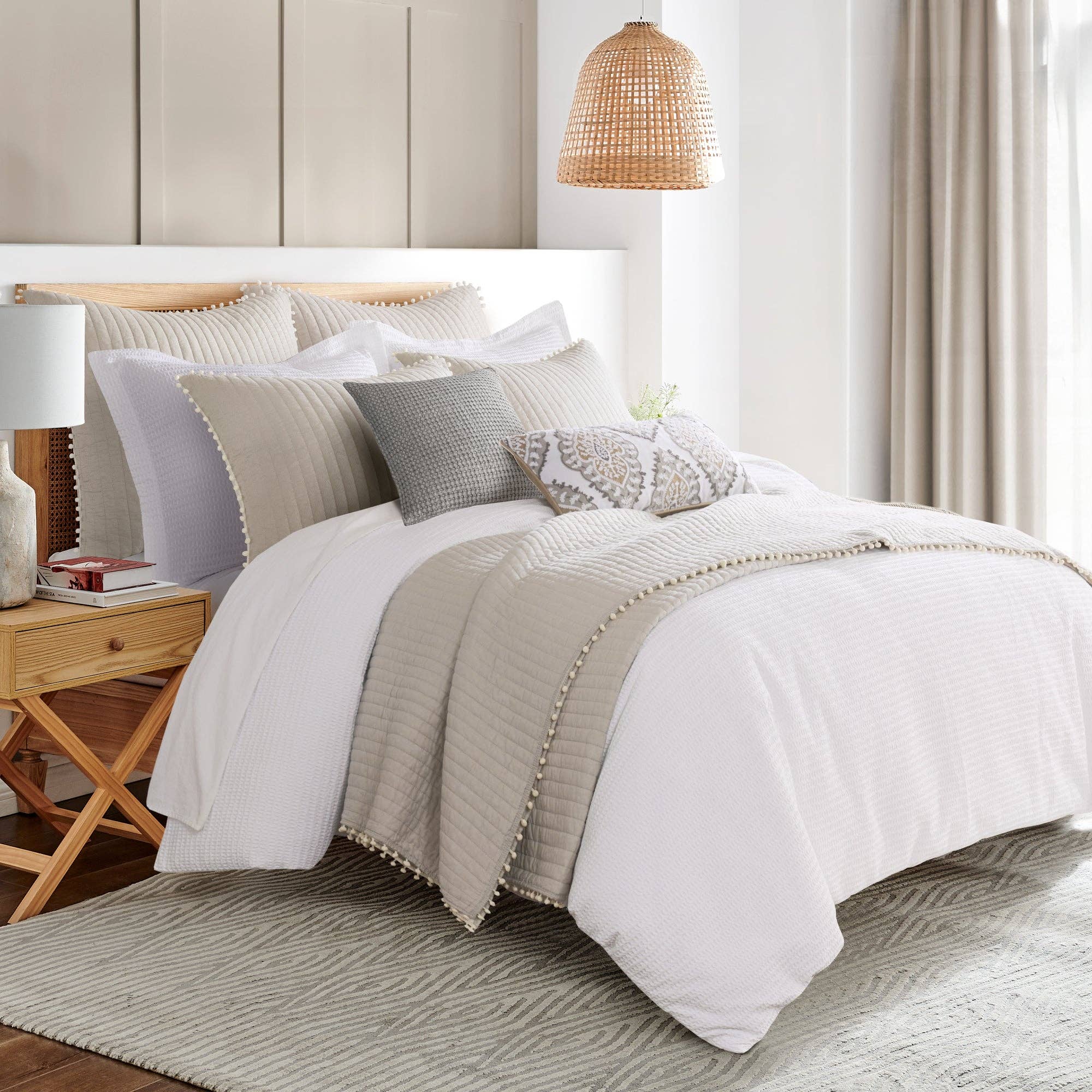 Levtex Home - Wholesale Quilt - Pom Pom dekbed1