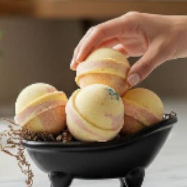 Island Nectar 2 Inch Round Bath Bomb ( 2.5 oz, ) for wholesale by Bath Bums