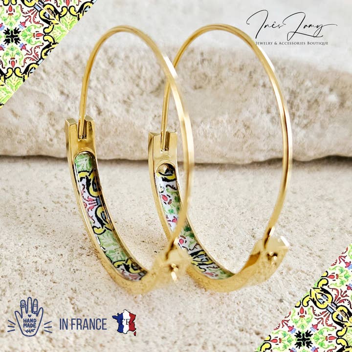 Orecchini a cerchio in oro Green Portugal Tile 3,2 cm per la vendita all'ingrosso da parte di Inês Lamy