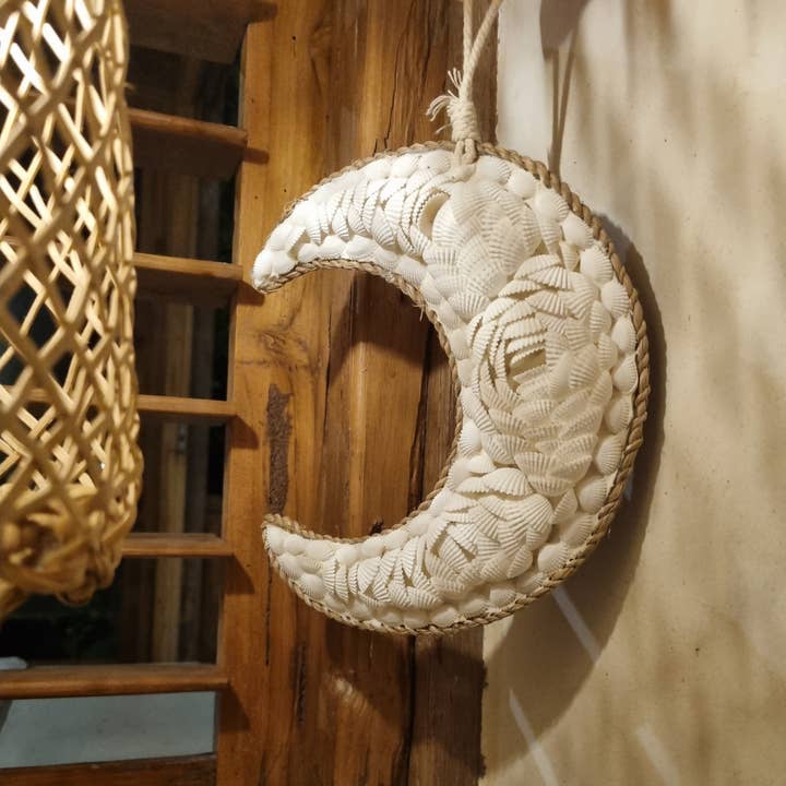 Mond aus Muscheln – exotisches Dekor von Bali and co für den Großhandel von Bali and co