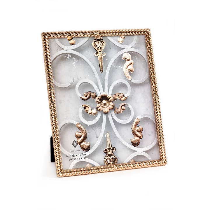 Cadre photo doré avec contour Concepts BoldGleam 8x10 pour la vente par Concepts In Time