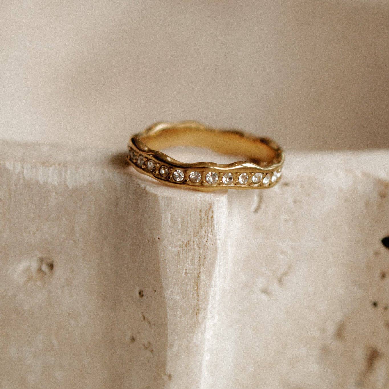 Black Sheep Jewelry - Venta al por mayor Anillo con gemas - anillo maeve1