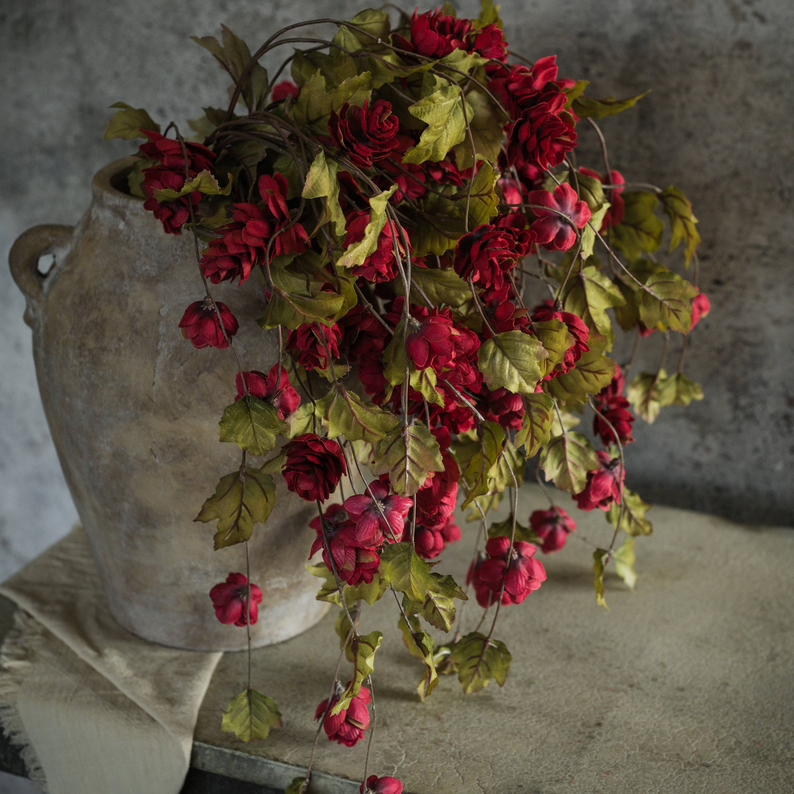 Ragon House - Vendita all'ingrosso Fiori finti - GAMBO DI LUPPOLO ROSSO DA 39"1