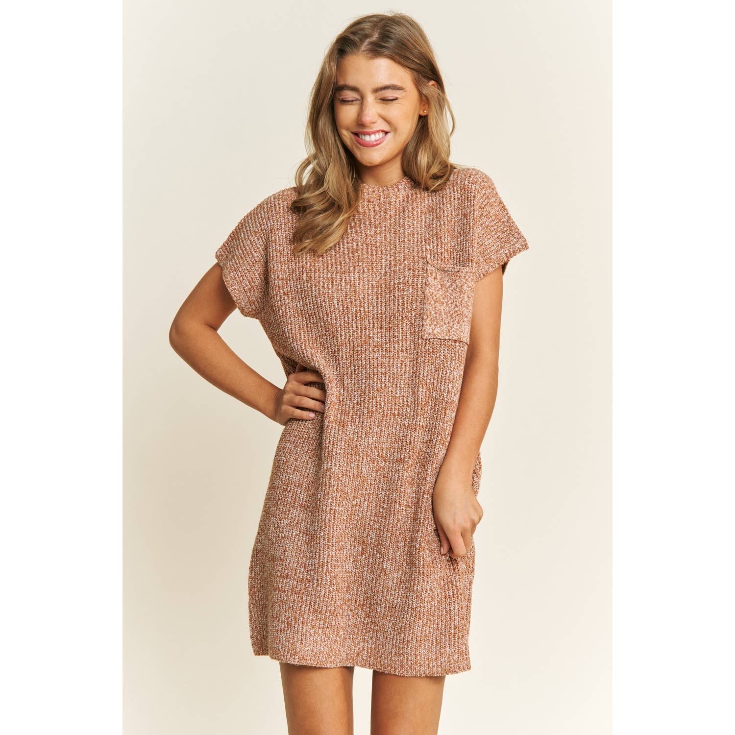 Sweet Generis - Venta al por mayor Vestido - Mujer - MINIVESTIDO CLÁSICO DE PUNTO TIPO SUÉTER CON HOMBROS DESCUBIERTOS7