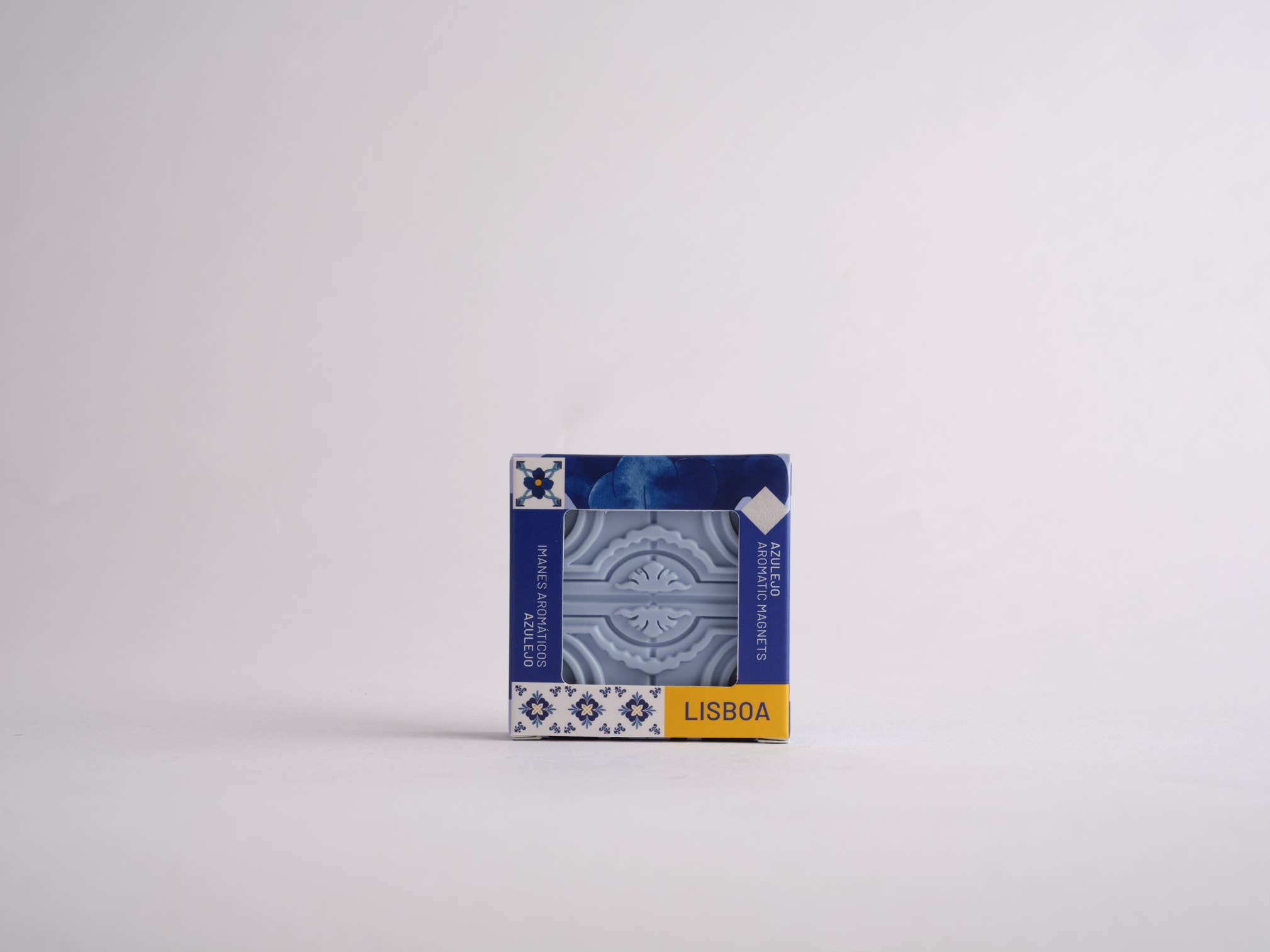 Manulena - Wholesale Air Freshener - SCENTED MAGNET “TILE” - LISBON2