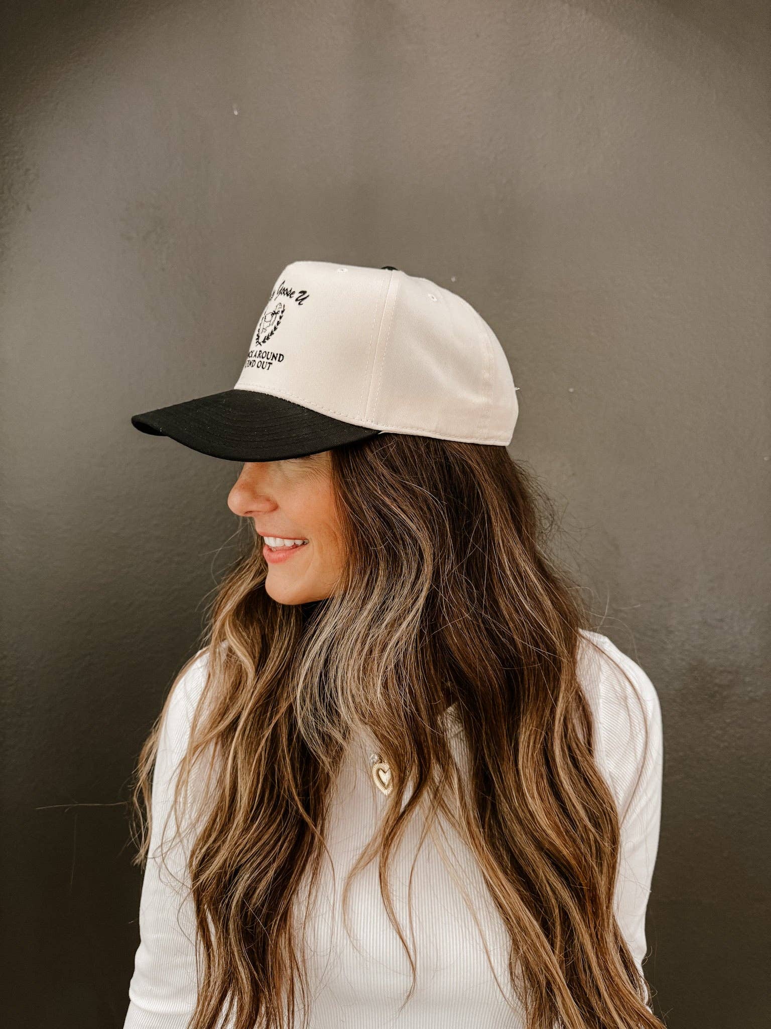 Summer Tees - Wholesale Trucker Hat - Women's - SILLY GOOSE CANVAS CAP2