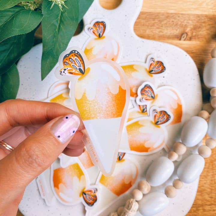 Autocollant « glace rasée avec papillon » pour la vente par Hay Design Co.