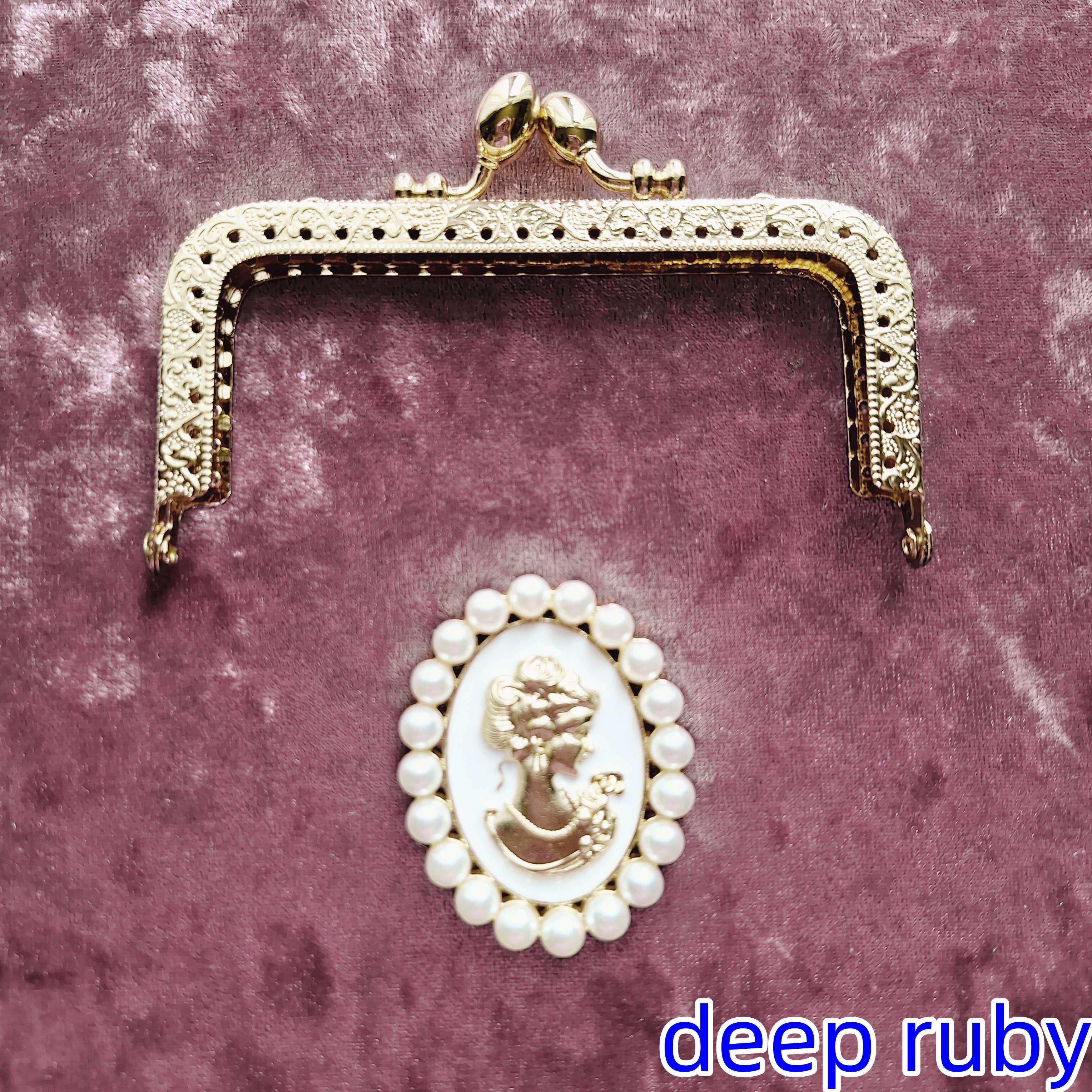 LeisTextileStudio - Wholesale Wallet - Women's - Handmade Velvet Vintage Kiss lock Handbag With Card Holder12