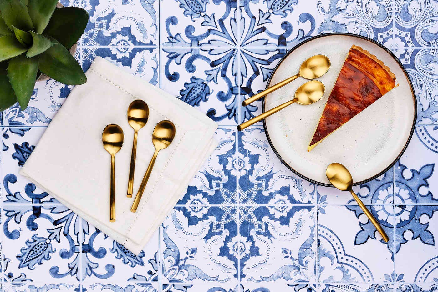 Björn - Wholesale Table Spoon (Cutlery) - Knut set of 6 small spoons - Gold1