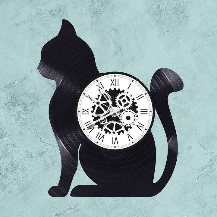 L'atelier d'Ombeline - Wholesale Wall Clock - Cat alone themed 33-turn vinyl record clock0