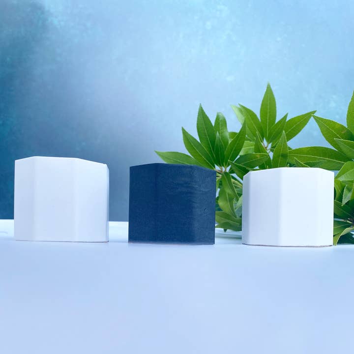 Conjunto de 3 suportes monocromáticos para tealight por atacado de High Arte