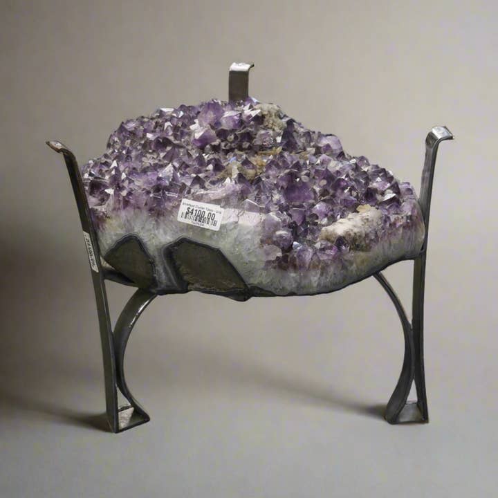 Athena Amethist Geode Cluster Tafel - Gepolijste Rand U#4 voor wholesale door Stonebridge Imports