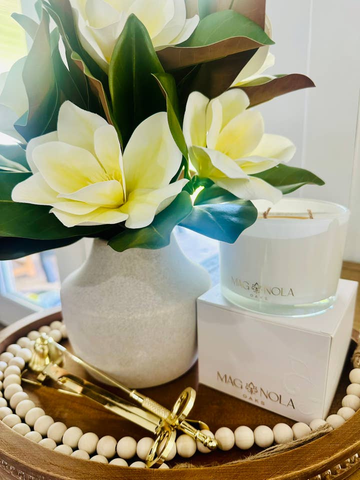 Oaks 14 oz Candle for wholesale by MagNola Designs