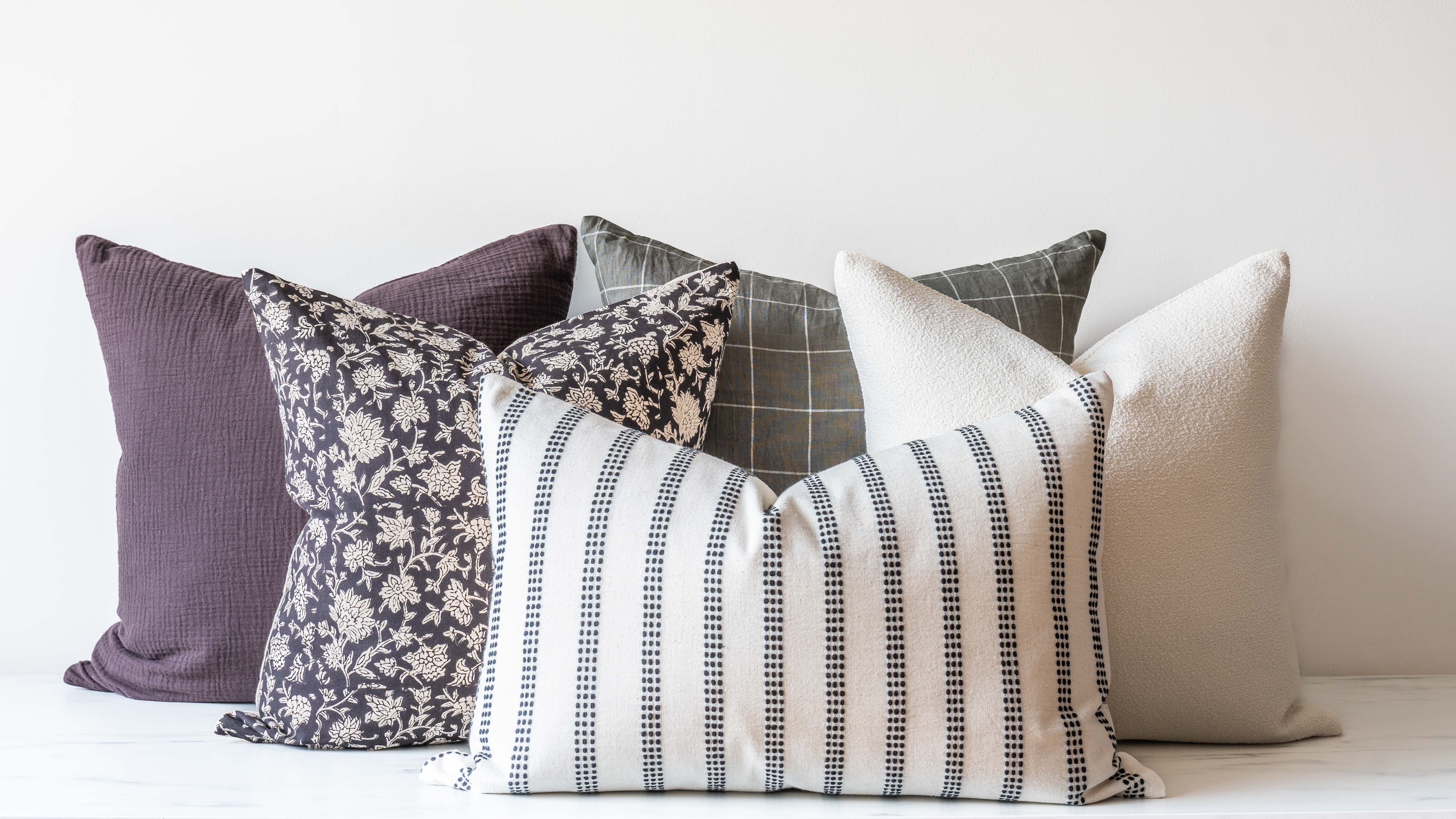 Rug & Weave - Wholesale Throw/Decorative Pillow - MICA Pillow11