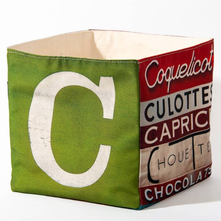 Scatola portaoggetti con lettera C per la vendita all'ingrosso da parte di Maron Bouillie