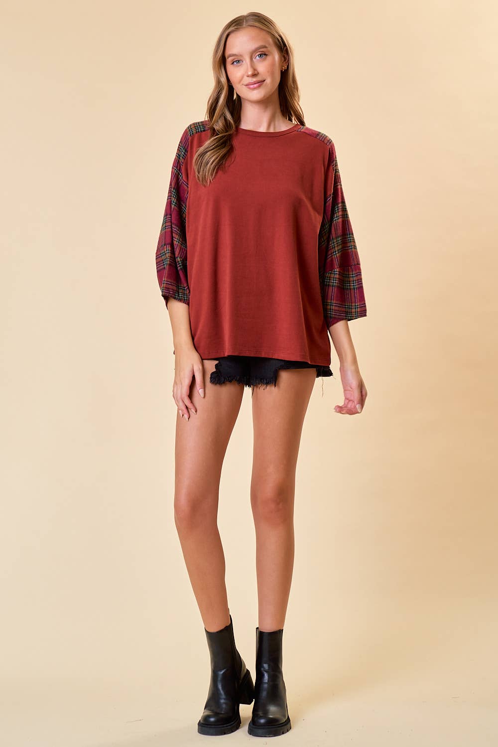 Doe and Rae – wholesale Tunic – Women’s – EXAGGERATED SLEEVE PLAID CONTRAST TOP - 43682T4