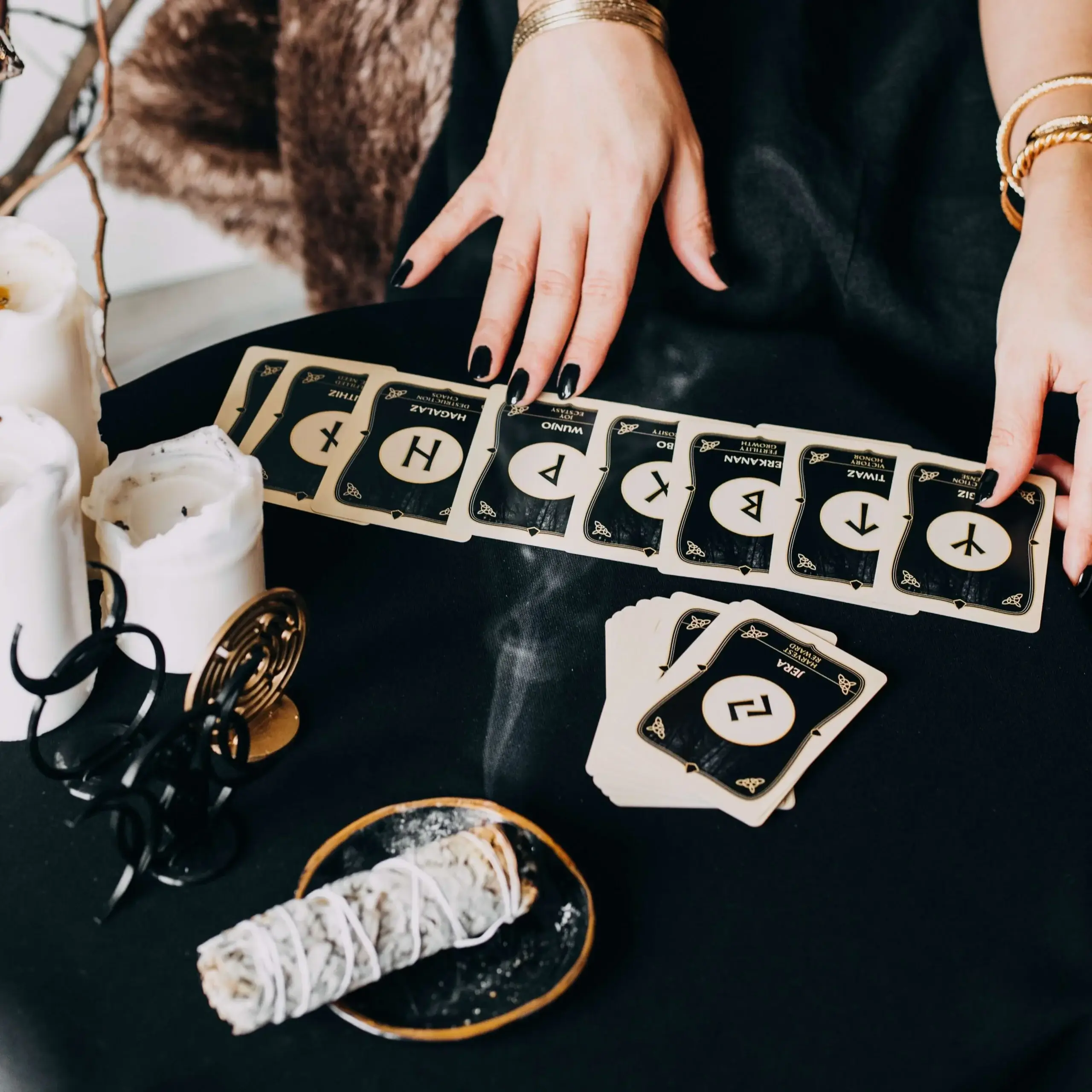 LA MUCI DESIGN - Wholesale Tarotkaarten - Deep Forest rune set – 25 kaarten Nordic waarzeggerij5