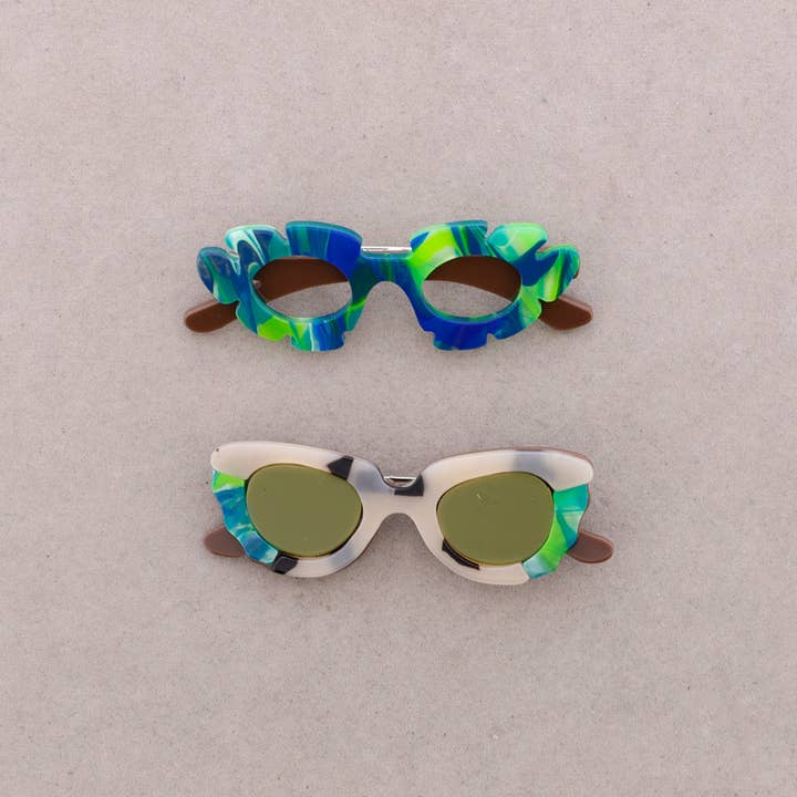 Brooch Set 2 Resin Glasses for wholesale by Sonata