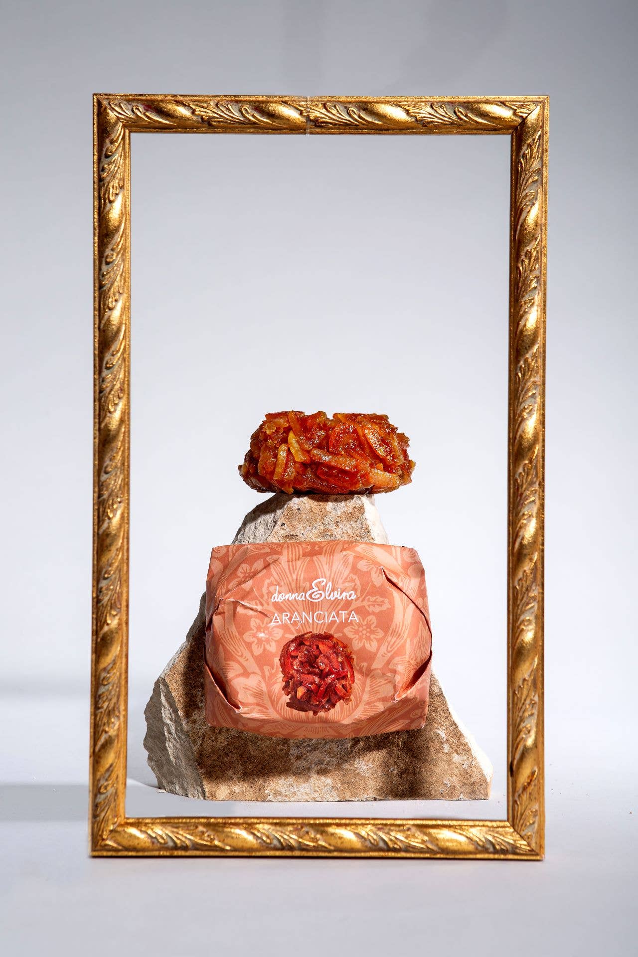 DONNA ELVIRA dolceria di Roccasalva Elvira – wholesale Sylt/gelé – Orangeade med apelsinskal, Hyblaean-honung och brunt socker2