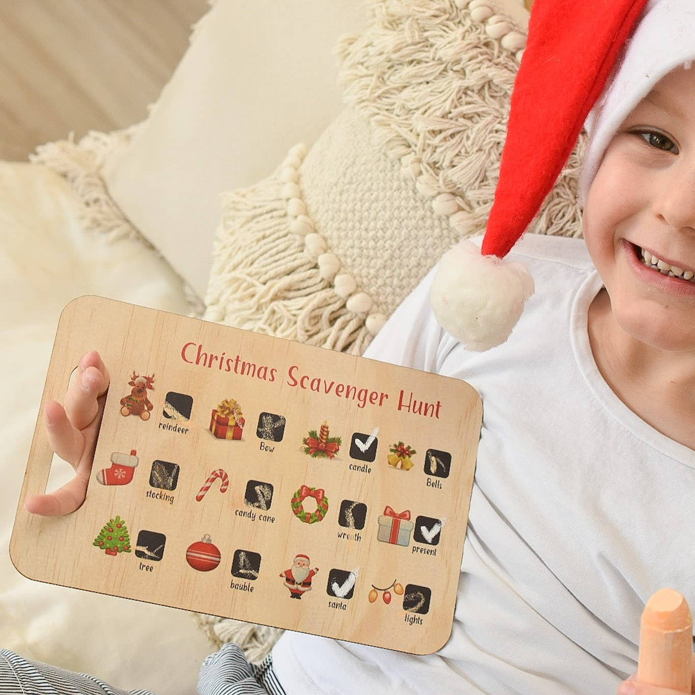 Inspired Wholesale - Wholesale Board game - Scavenger Hunt Board - Christmas1