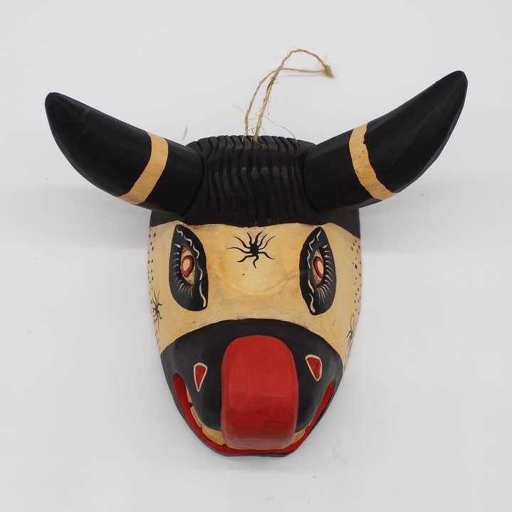 Máscara de Touro de Madeira Esculpida à Mão por atacado de La Casa Cotzal S.A.