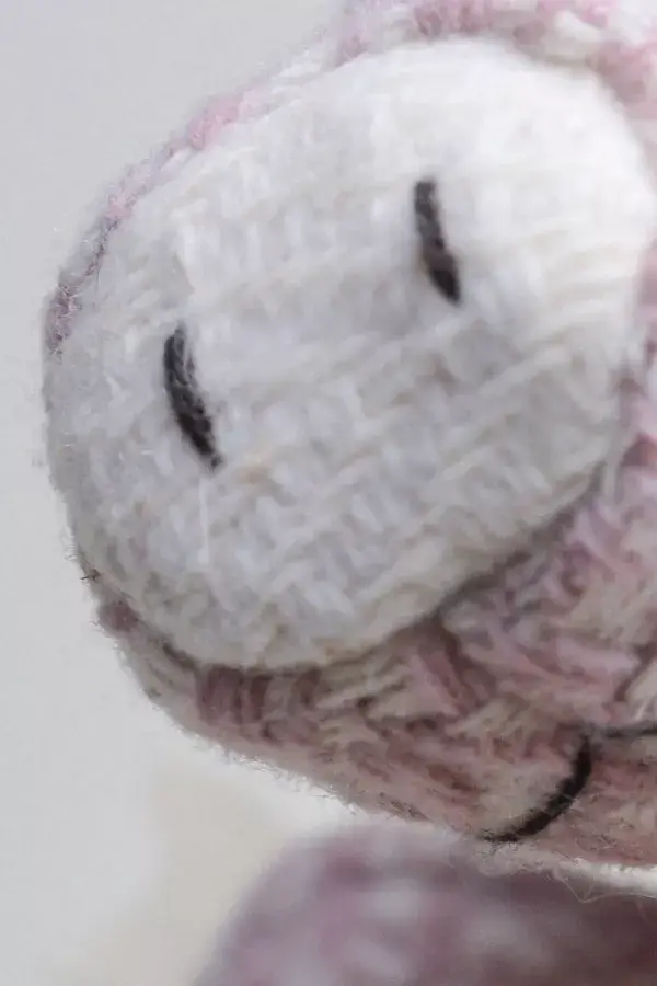 Chicoração – Engroshandel Dukke – Børn og baby – Uldhånddukke | En af de tre små grise2