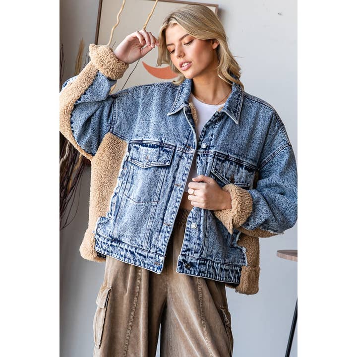 CHAQUETA VAQUERA CON BOTONES EN CONTRASTE DE SHEPRA ESPONJOSA para venta al por mayor de Oli&Hali