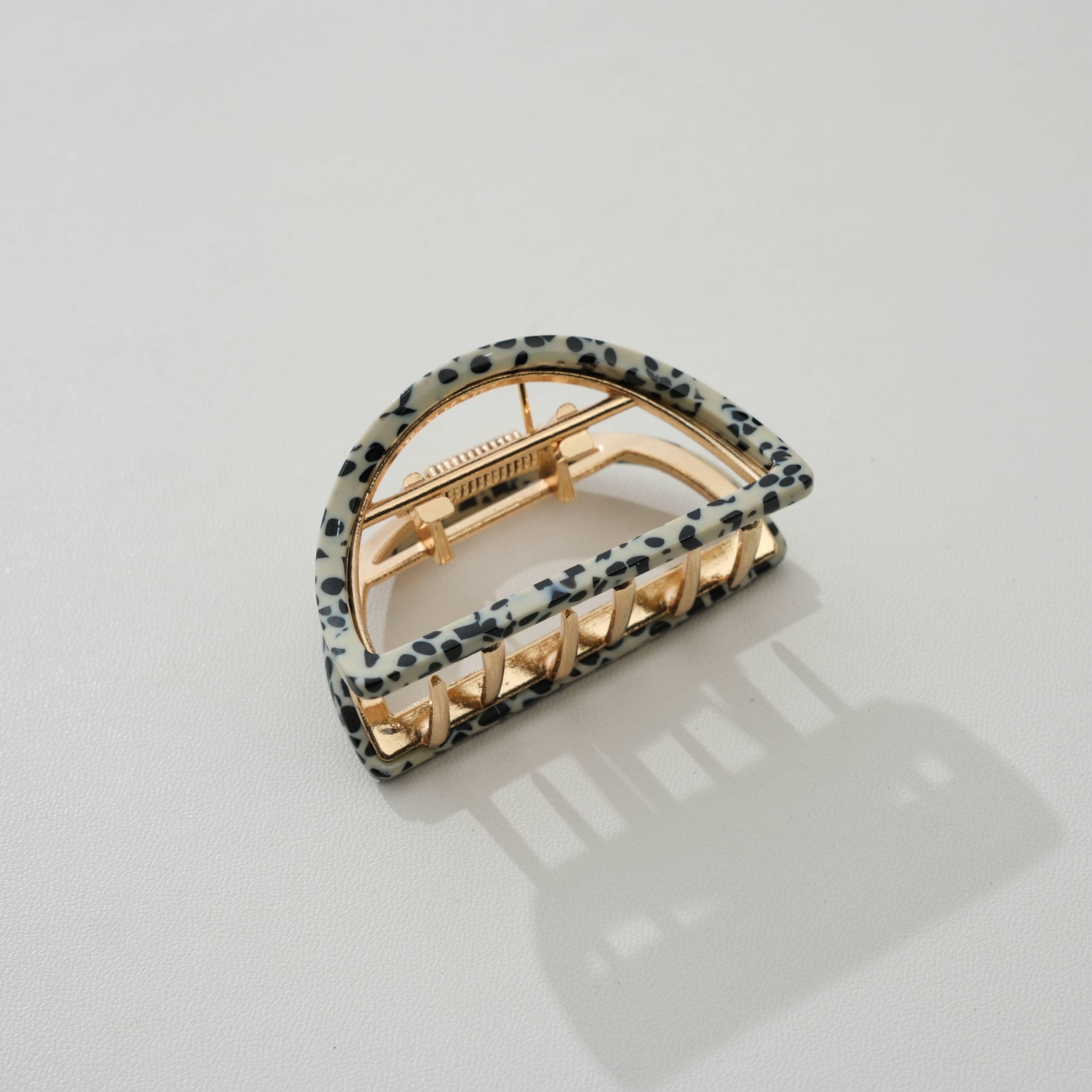 Adorro - Wholesale Hair Clip - Women's - Rosalie Core Classic Half Moon Metal Claw Clip - Small3