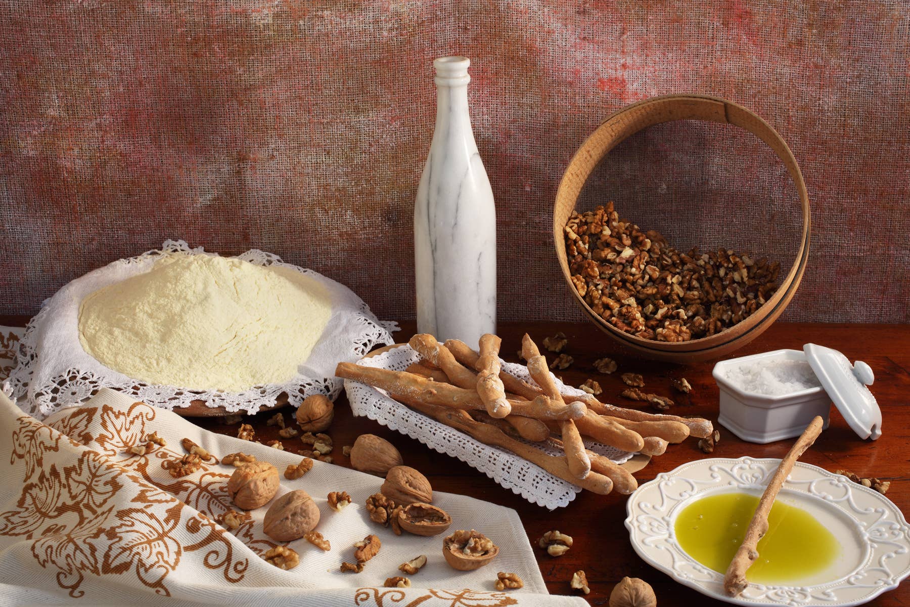 La Deliziosa Pasticceria di Mastro Cesare srl – Pão/tortilha por atacado – Breadsticks com nozes e vinho Nebbiolo feitos à mão na Itália2