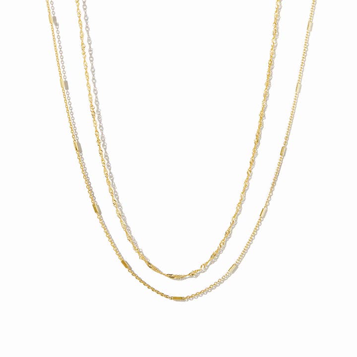 Ensemble collier superposé pour la vente par Sami Jewels