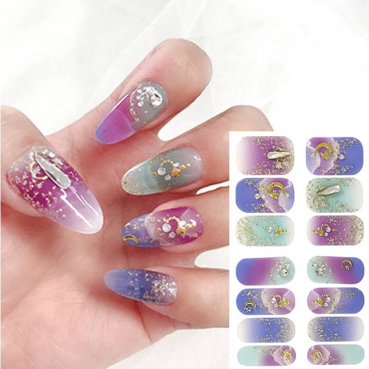 Enveloppes d'ongles étoiles et lune/Bandes à ongles ombrées en strass 3D à paillettes dorées/autocollants pour ongles célestes bleu violet Ombre Sky - Design haut de gamme pour la vente par ClebleNails