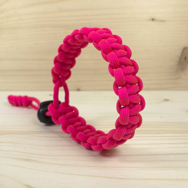 Blakii - Wholesale Woven/Braided Bracelet - Paracord Bracelets Display4