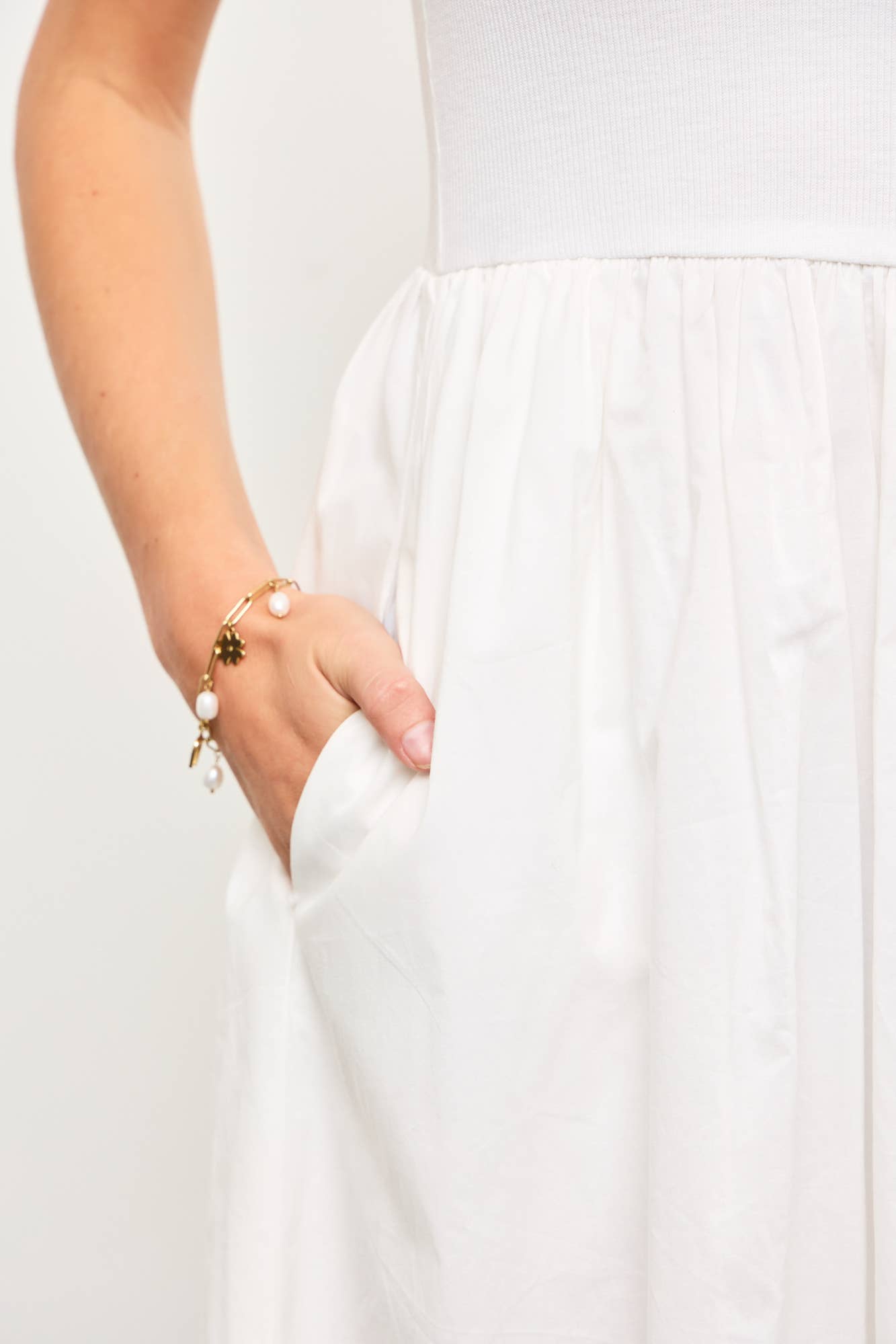 Mustard Seed - Wholesale Dress - Women's - SCOOP NECK SHIRRED WAIST FLARE DRESS4