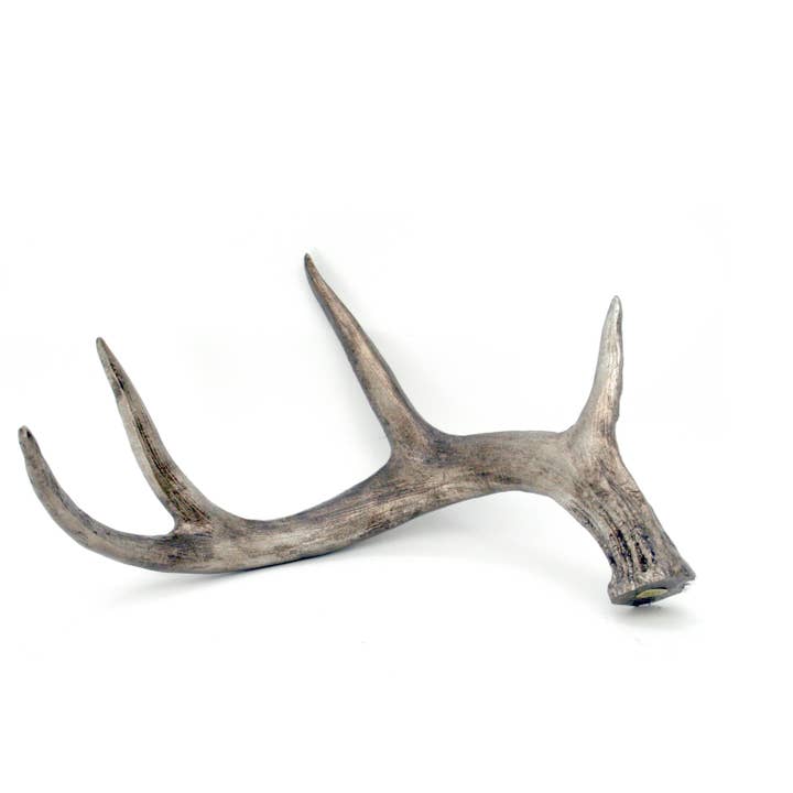 Modern World by Contrast Inc. - Wholesale Decorative Tabletop Object - Silver Resin Deer Horns Set of 21