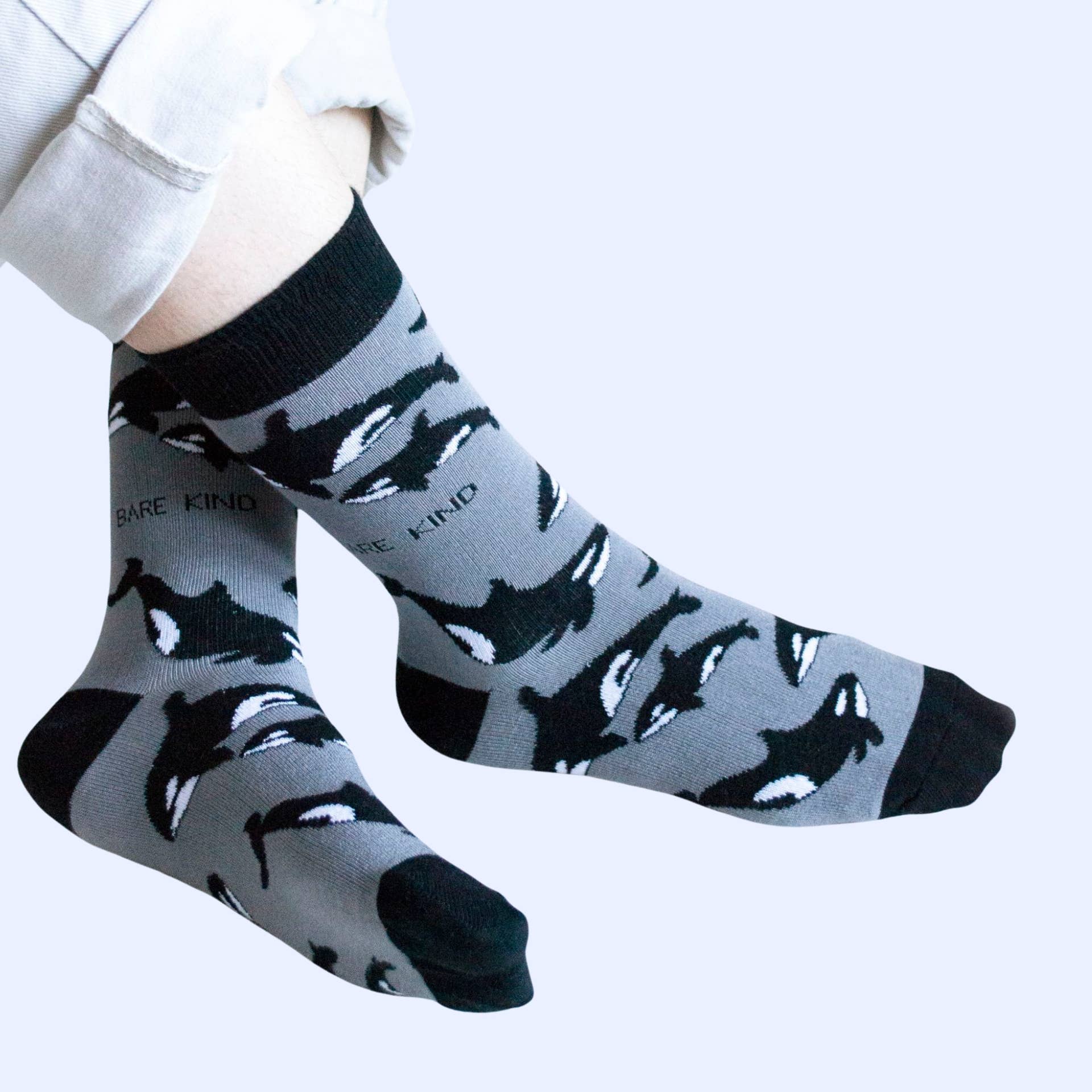 Bare Kind Socks – Großhandel Socken - Unisex – Orca-Socken | Bambussocken | Graue Socken | Ozeansocken4