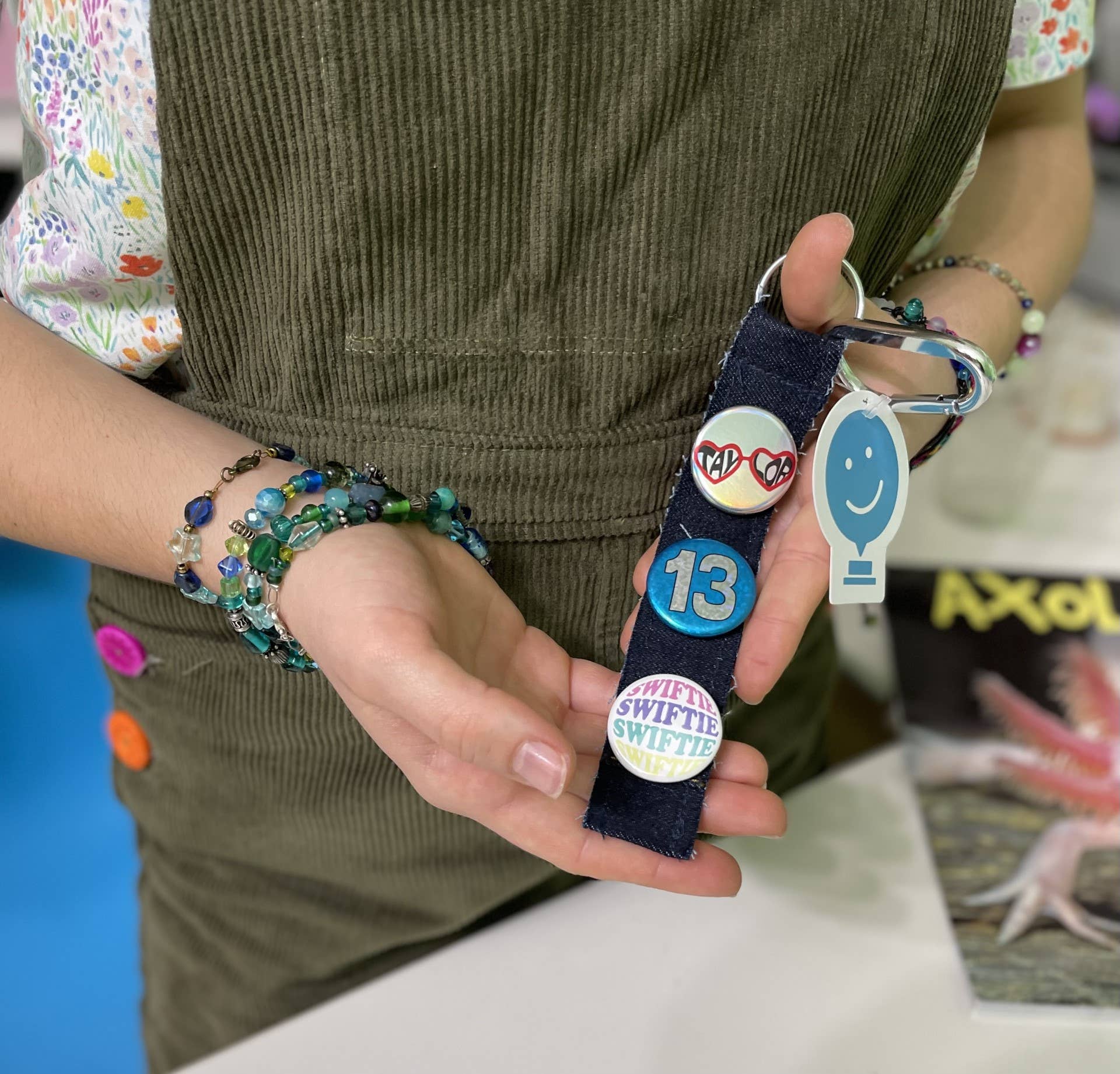 ChattySnaps - Wholesale Lapel Pin/Button - ChattySnaps Pop Star Collection - TS Inspired. Series 12